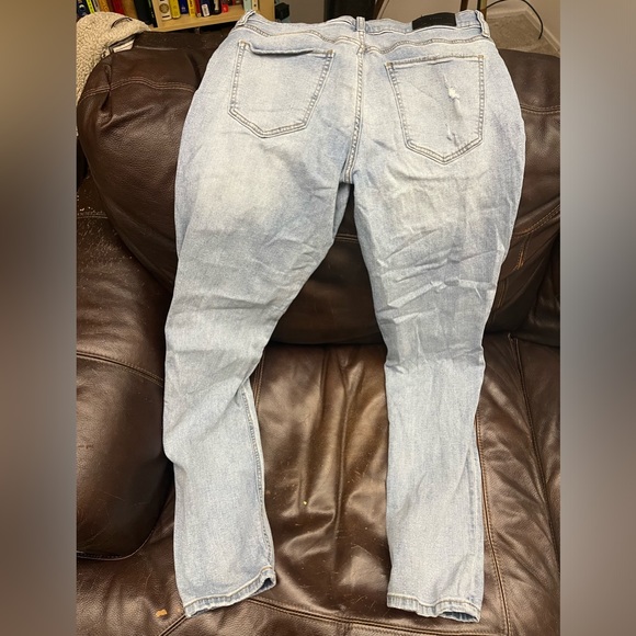 Levi's Men's 541 Athletic Fit, Light Wash, Some Stretch Size 34x32 - Picture 2 of 10